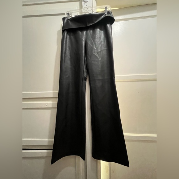 KHY Faux Leather Low Rise Foldover Pant size small - Picture 12 of 16